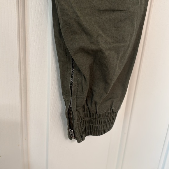 Pact Women’s Woven Twill Utility Jogger Pants in Green - Picture 6 of 8